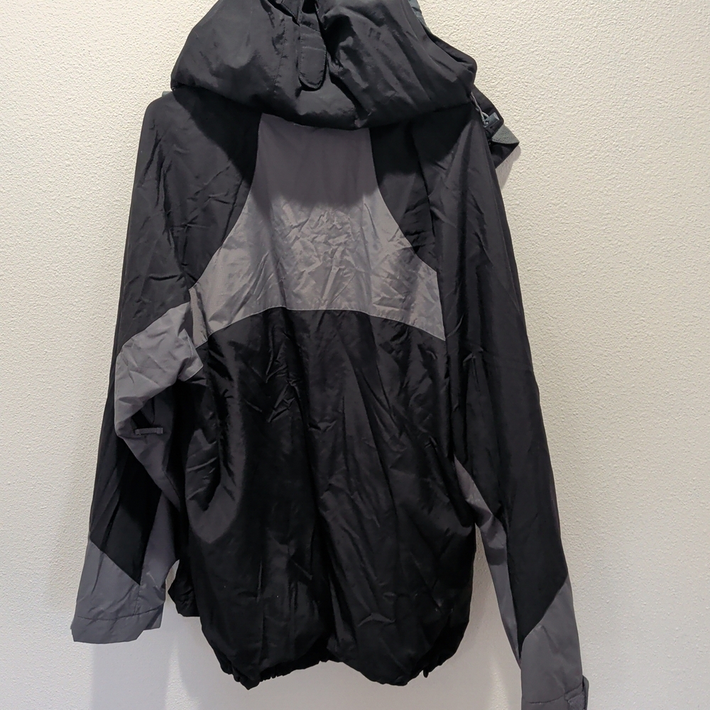 Helly Hansen Black and Gray Jacket - Picture 3 of 8
